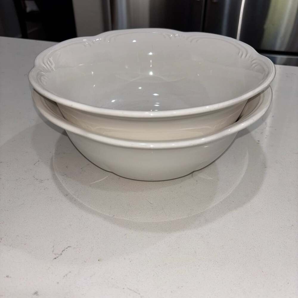Pfaltzgraff Scalloped Rim Serving Bowls 9.25” White Ceramic